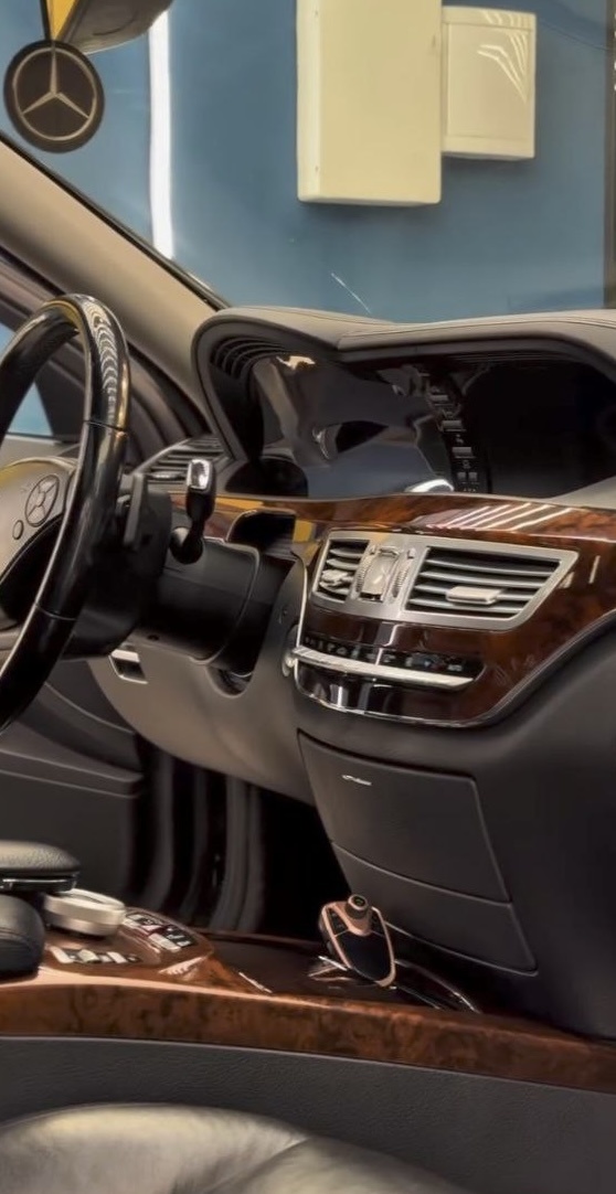 Mercedes-Benz S 550 2009 — photo 2