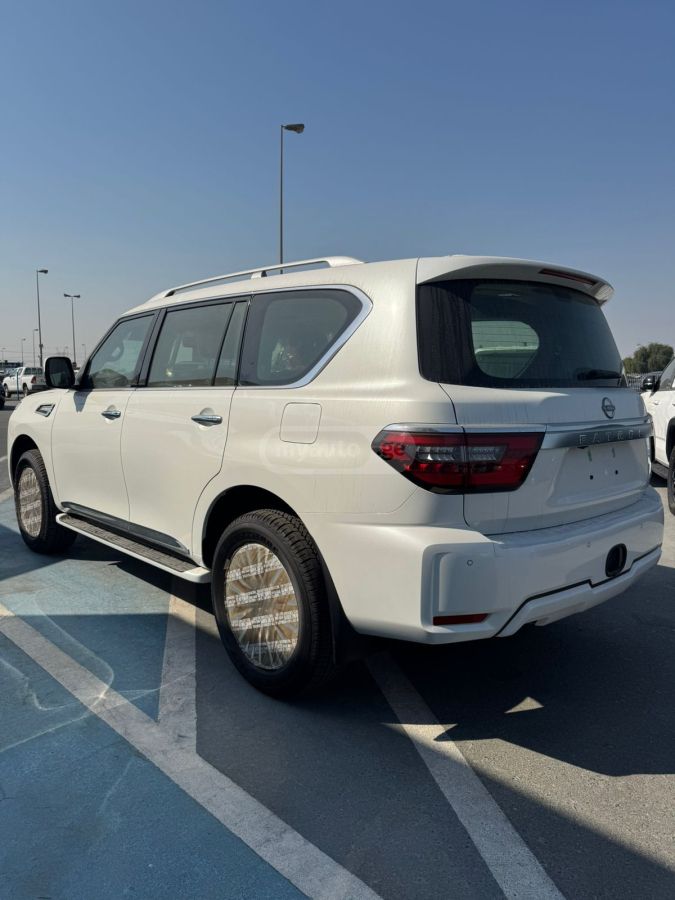 Nissan Patrol 2024 — photo 2