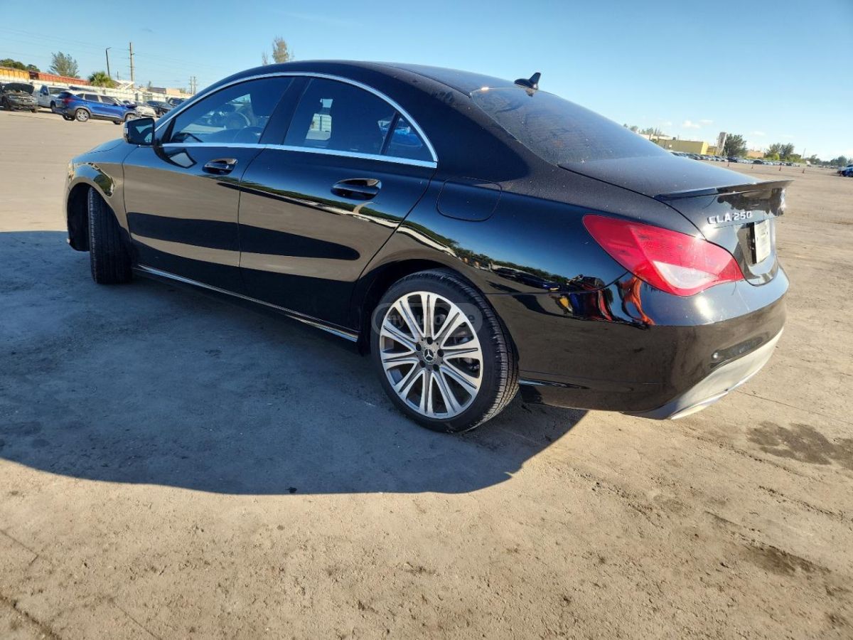 Mercedes-Benz CLA 250 2018 — photo 2