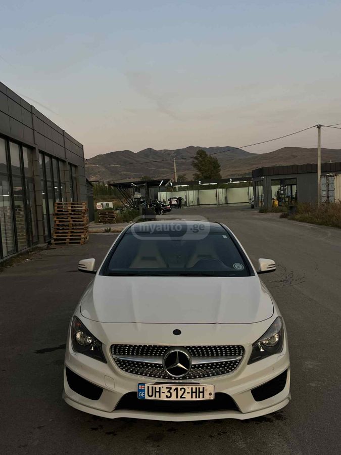 Mercedes-Benz CLA 250