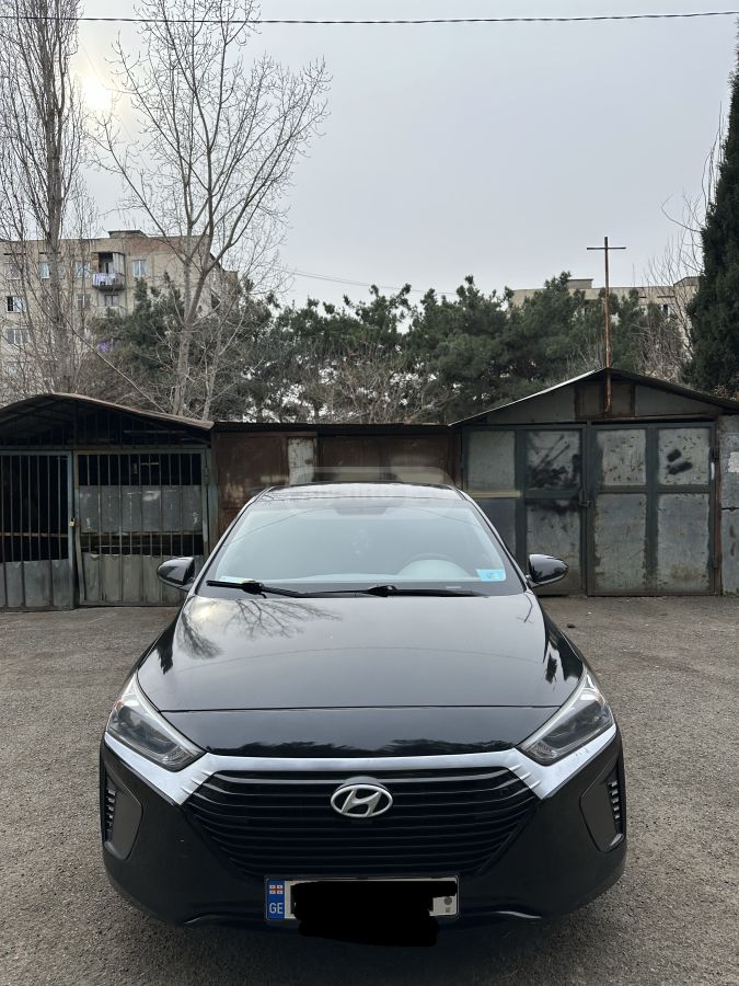 Hyundai Ioniq 2018 — photo 2