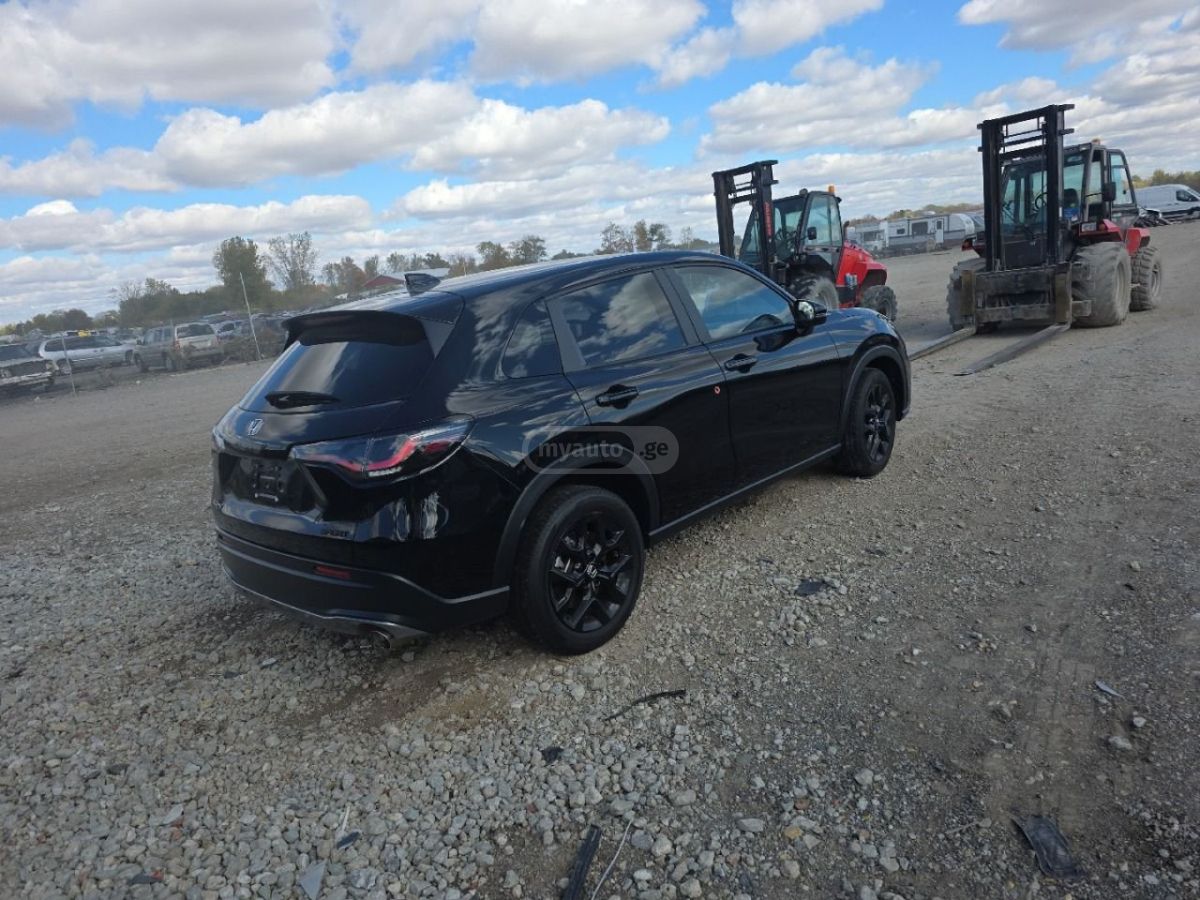 Honda HR-V 2023 — photo 2