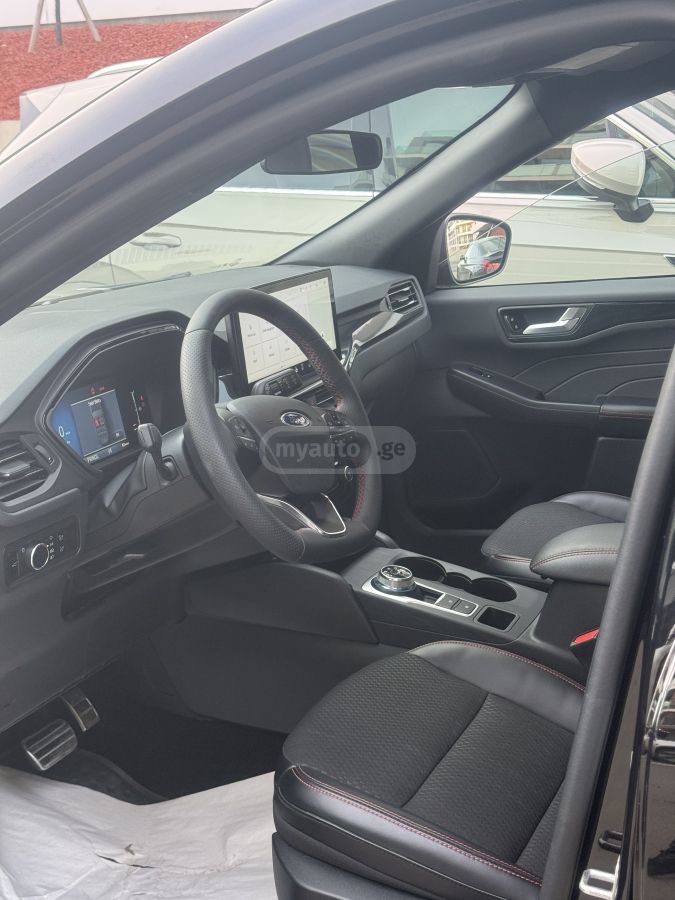 Ford Escape 2023 — photo 2