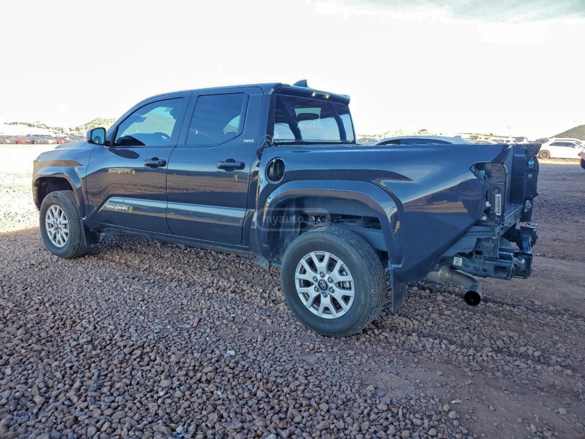 Toyota Tacoma 2024 — photo 2