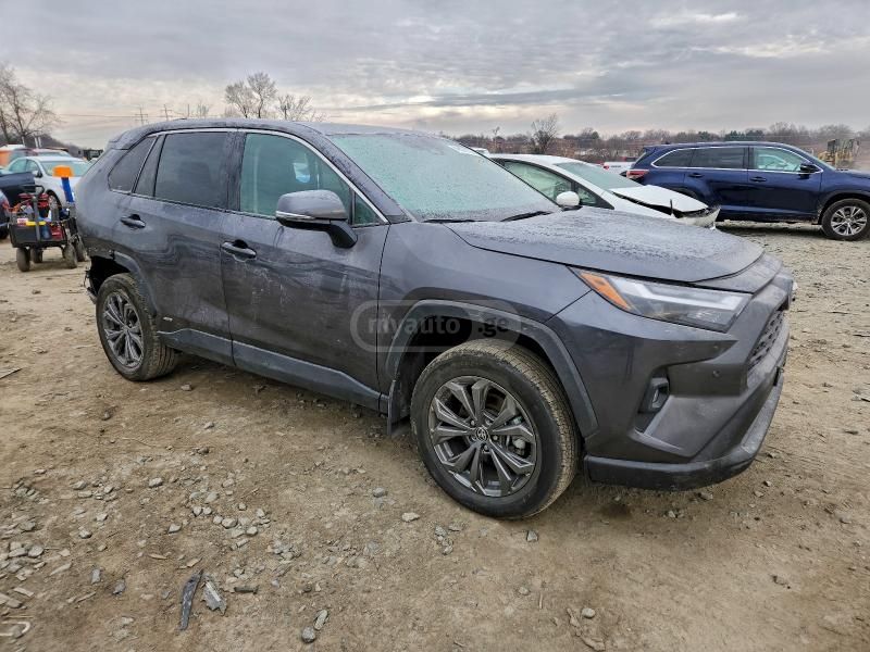 Toyota RAV4 2022 — photo 2