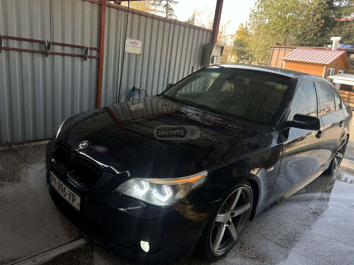 BMW 545