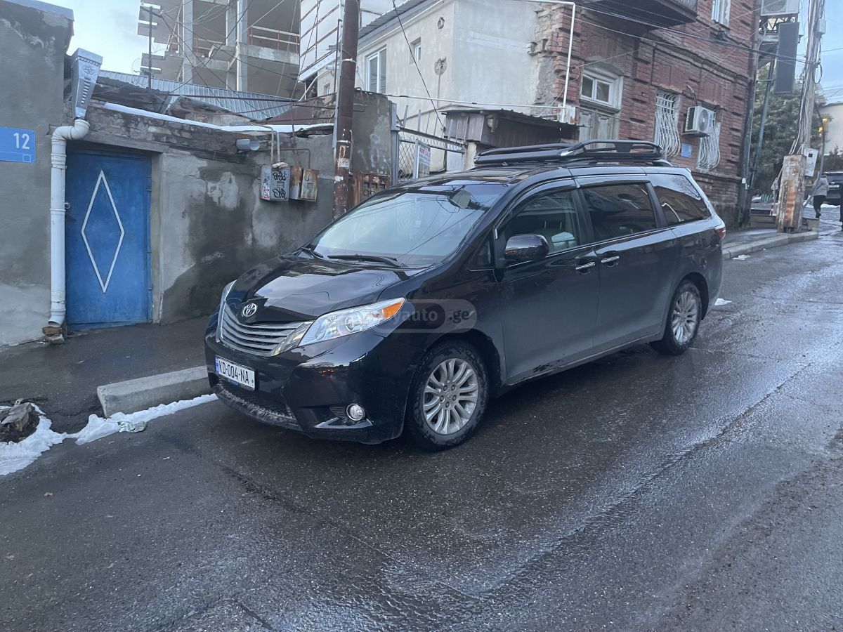 Toyota Sienna