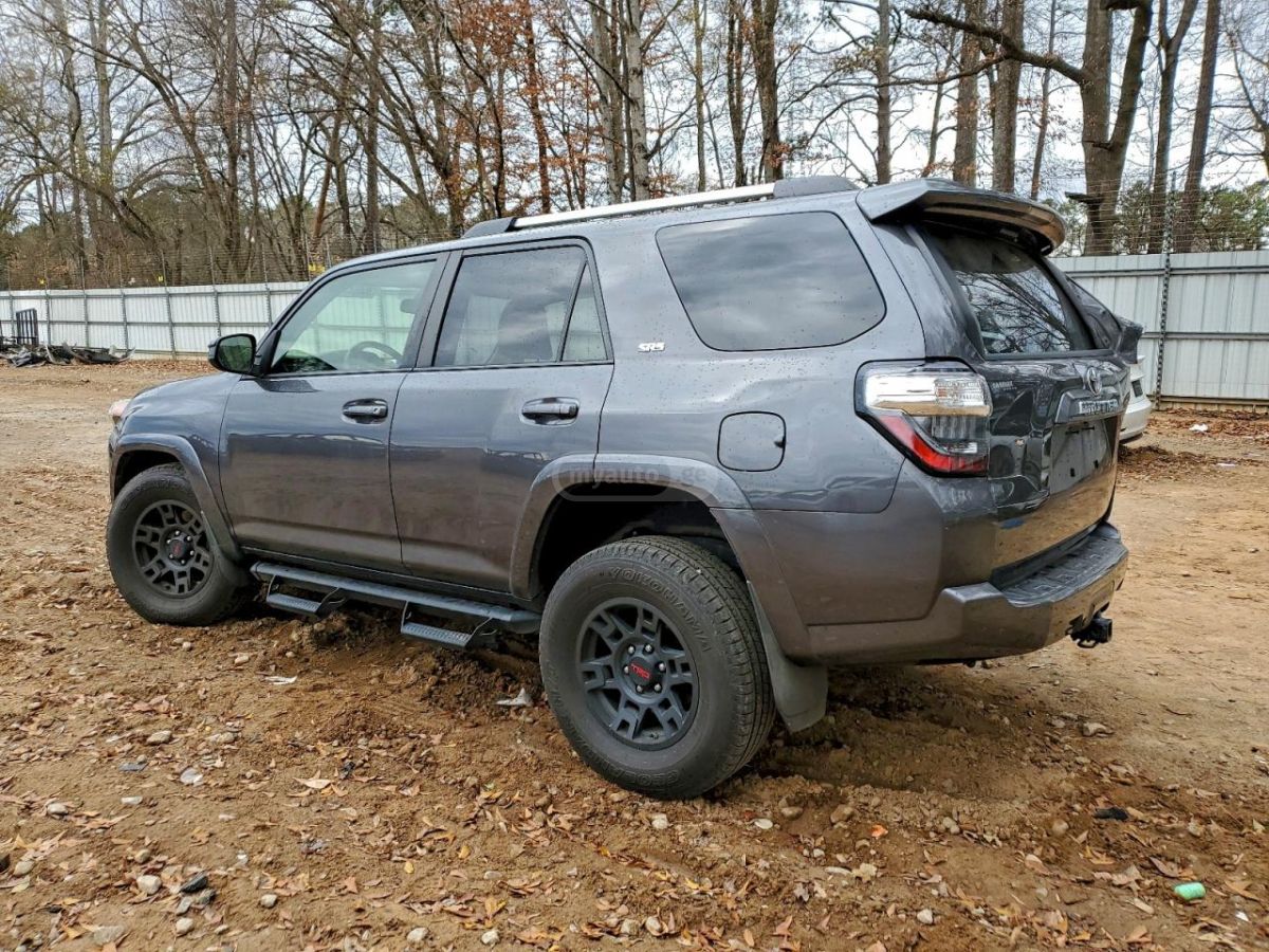 Toyota 4Runner 2020 — photo 2
