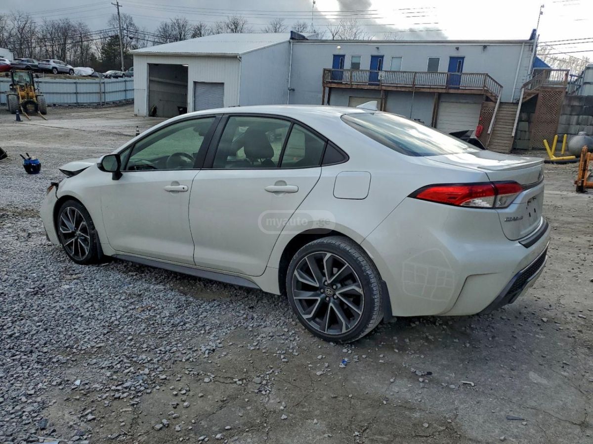 Toyota Corolla 2021 — photo 2