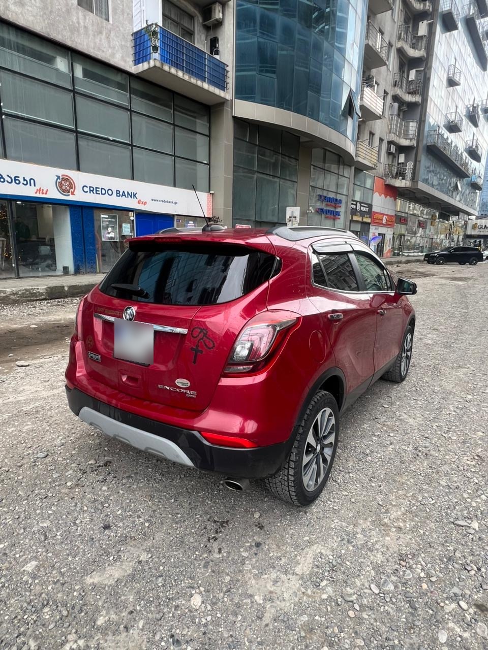 Buick Encore 2018 — photo 2