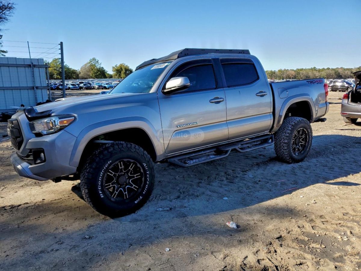 Toyota Tacoma