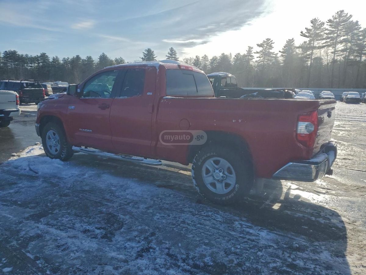 Toyota Tundra 2018 — photo 2