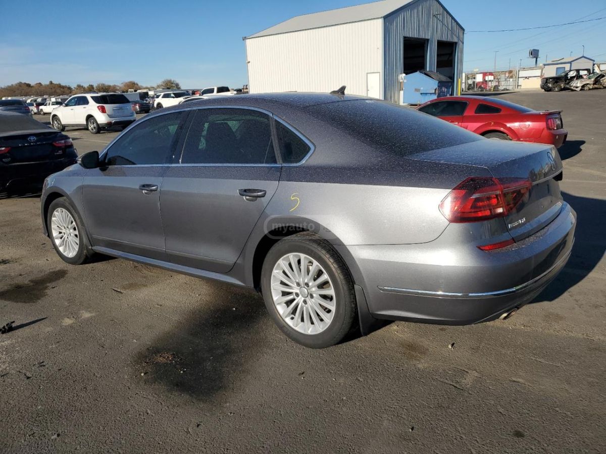 Volkswagen Passat 2017 — photo 2
