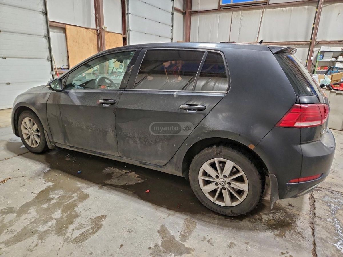 Volkswagen Golf 2018 — photo 2