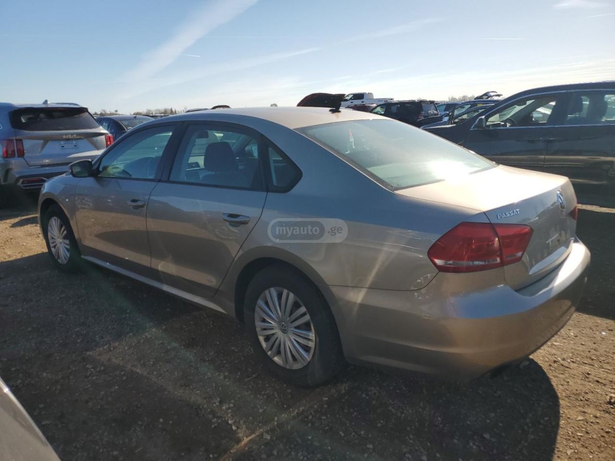 Volkswagen Passat 2015 — photo 2