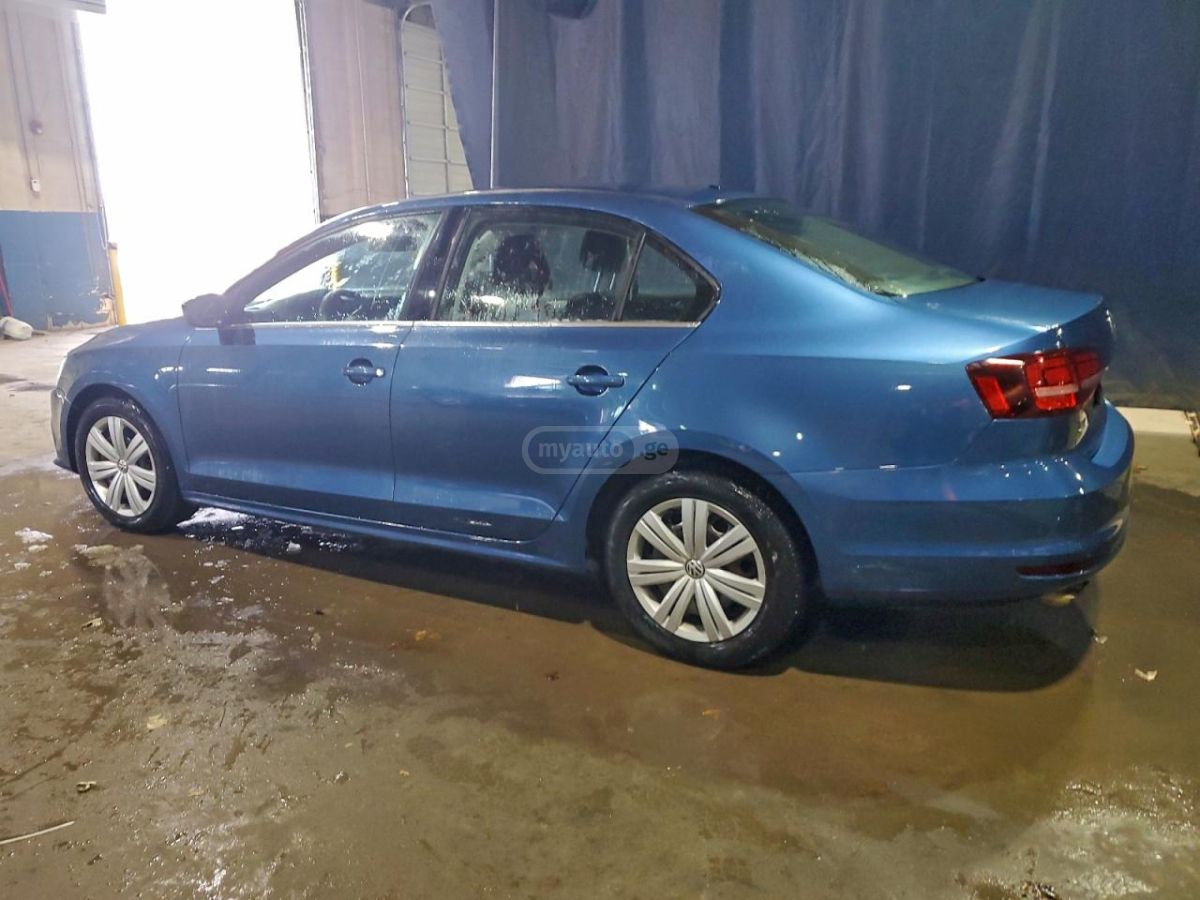 Volkswagen Jetta 2017 — photo 2