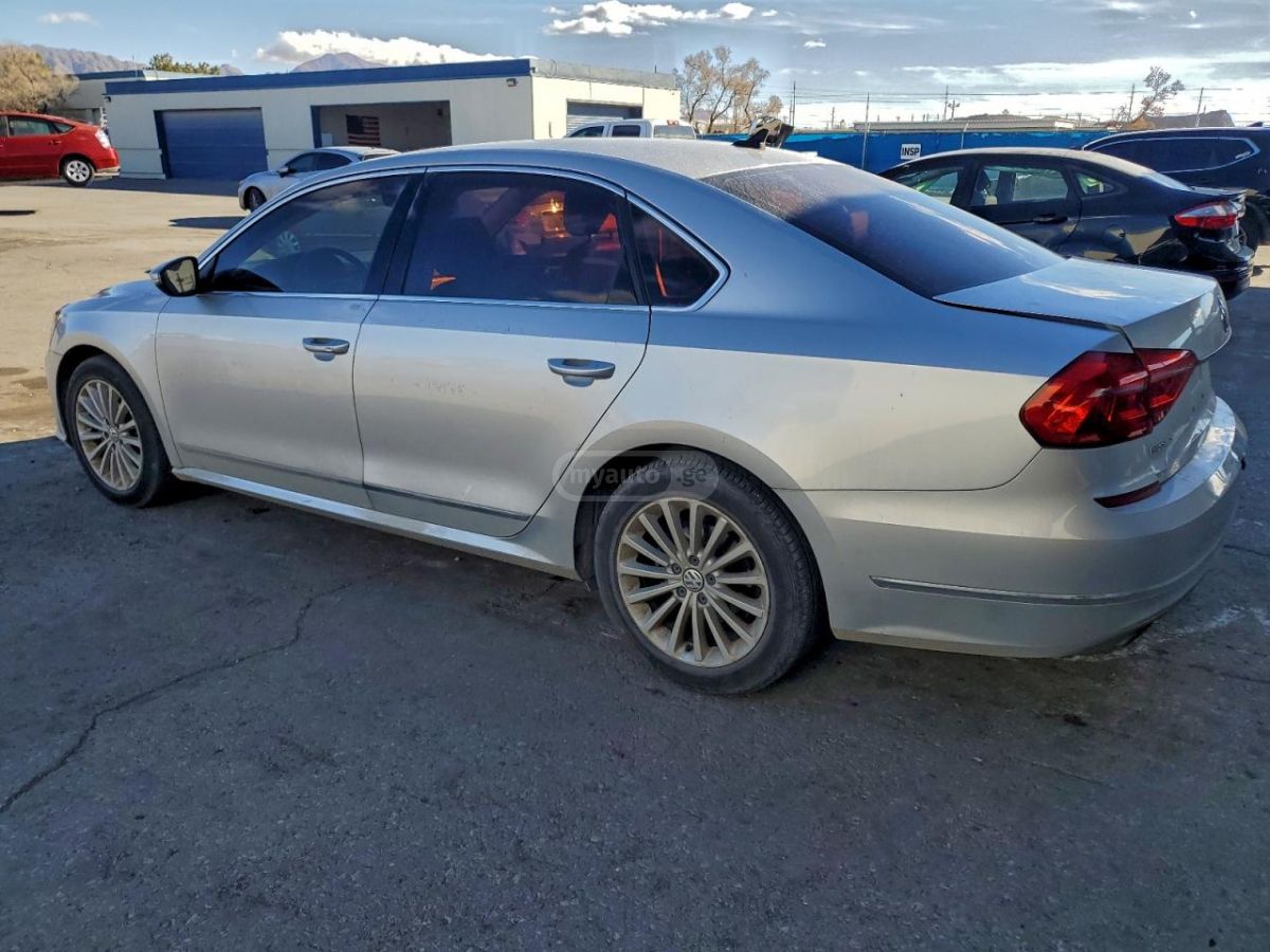 Volkswagen Passat 2016 — photo 2