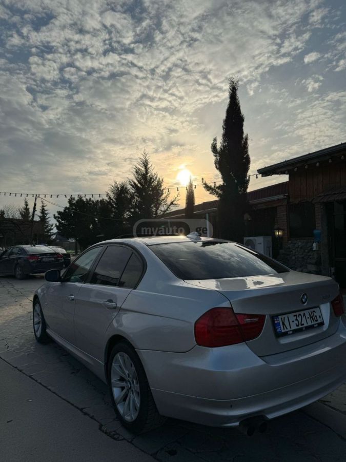 BMW 328 2009 — photo 2
