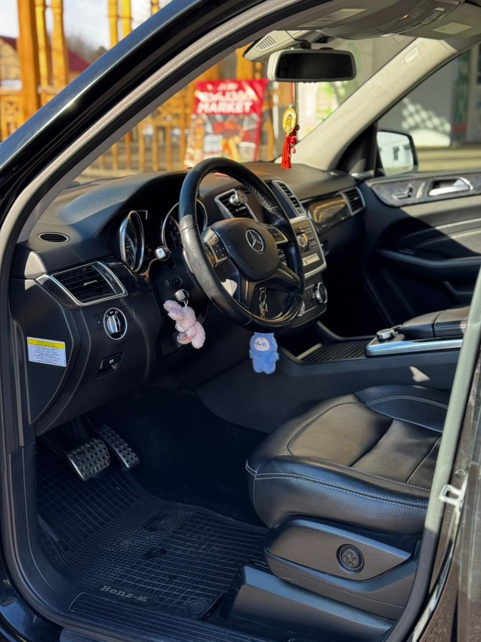 Mercedes-Benz ML 350 2012 — photo 2