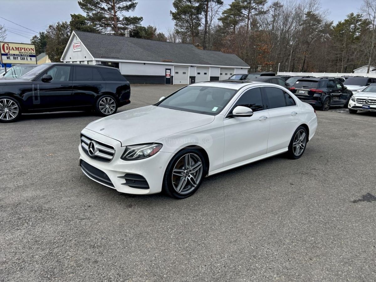Mercedes-Benz E 300 2018 — photo 2