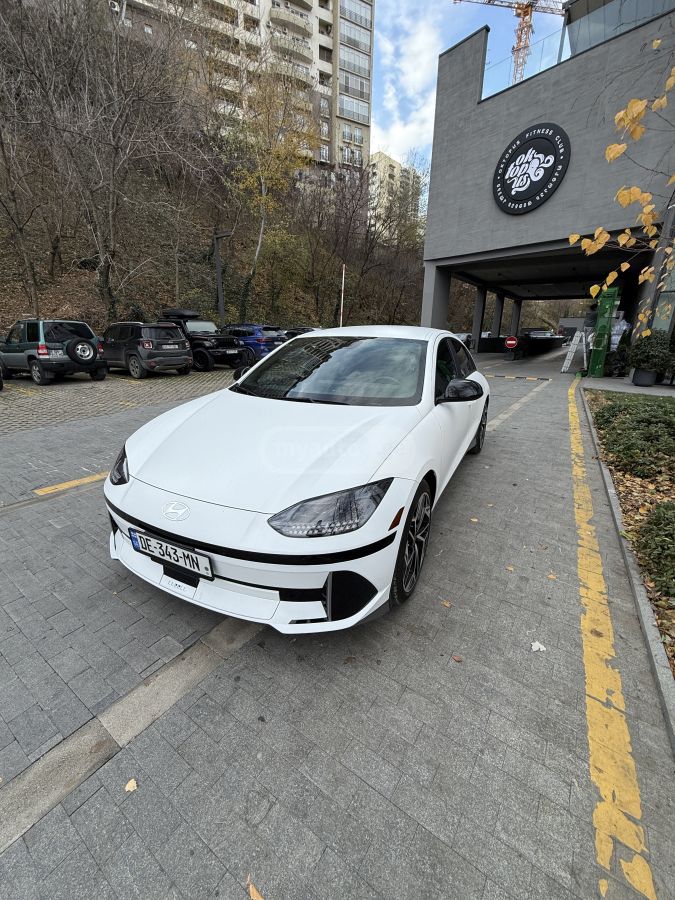 Hyundai Ioniq 6 2022 — photo 2