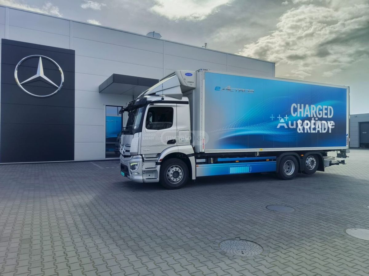 Mercedes-Benz Actros 2024 — photo 2
