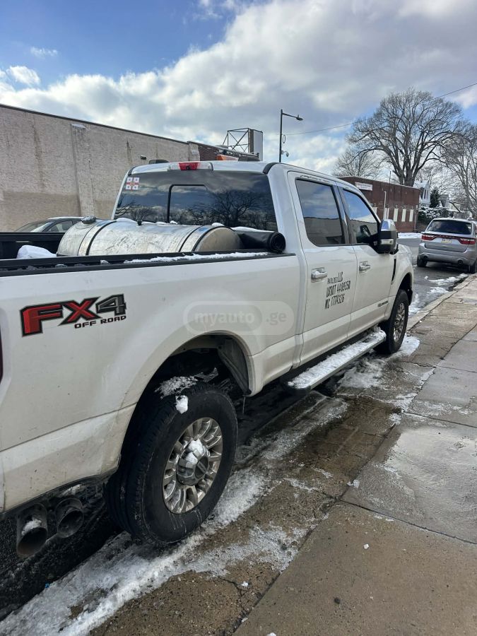 Ford F250 2022 — photo 2