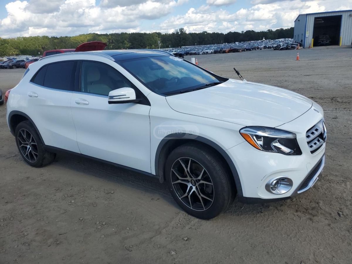Mercedes-Benz GLA 250 2019 — photo 2