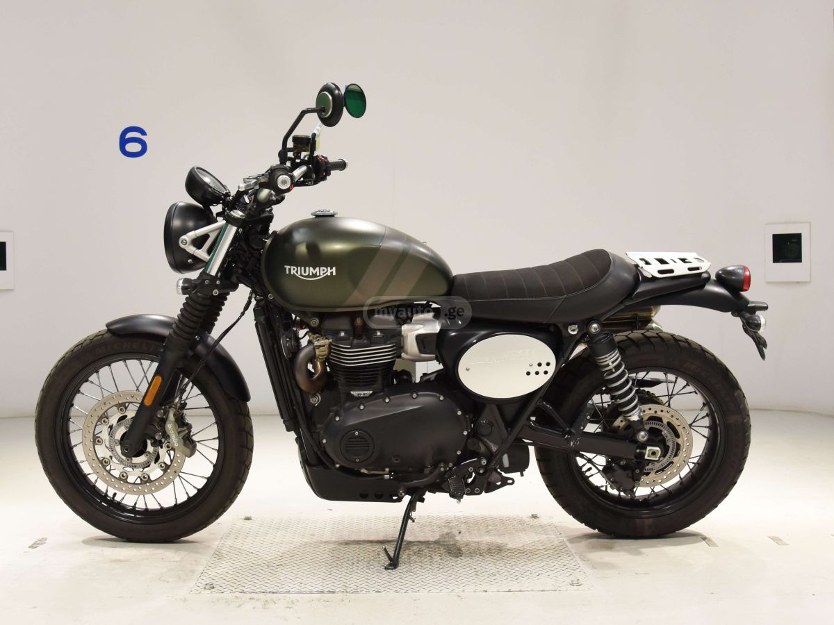 Triumph Street Triple 2021 — photo 2