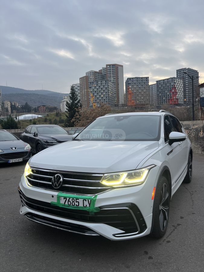 Volkswagen Tiguan 2022 — photo 2