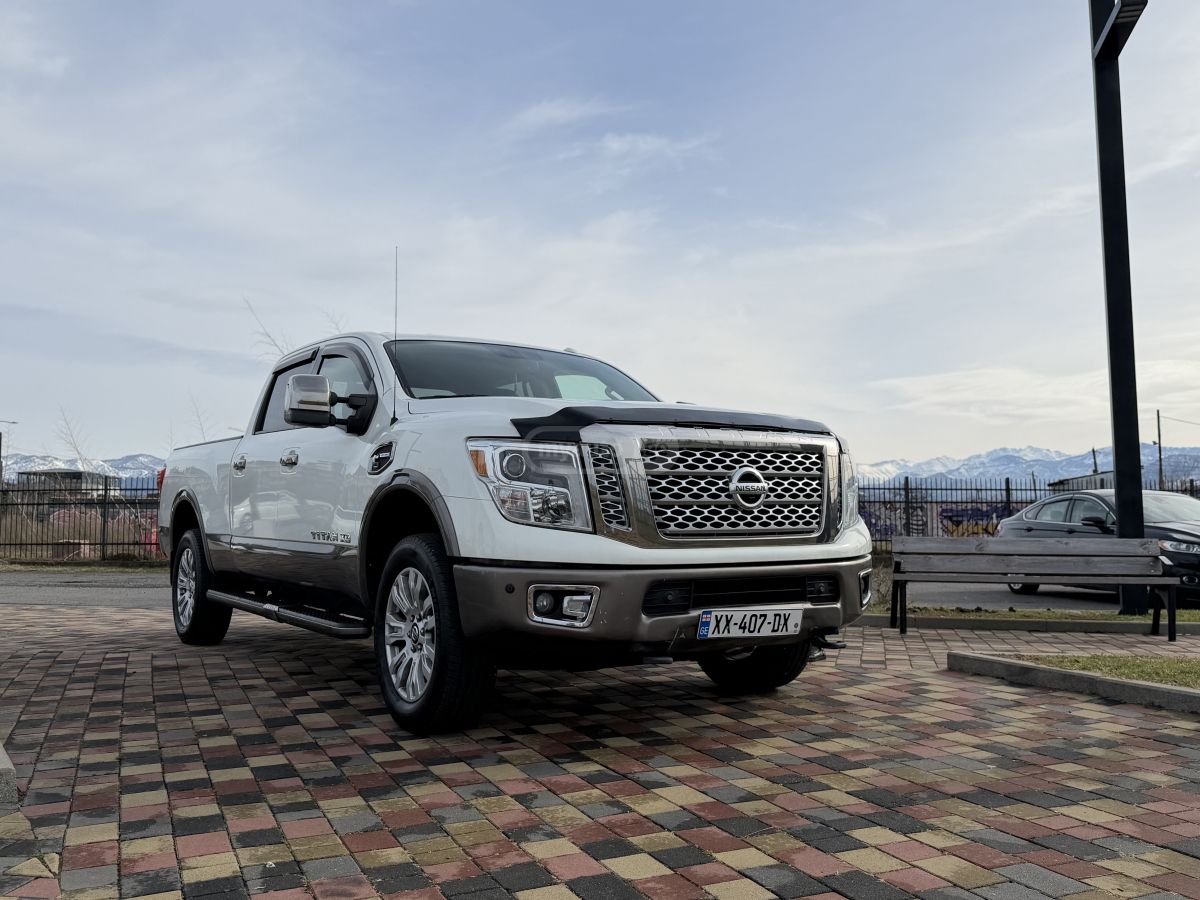 Nissan Titan
