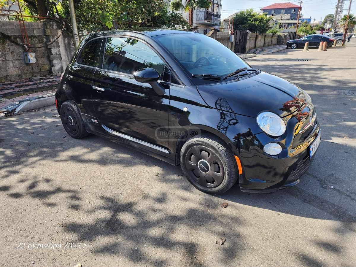 Fiat 500e 2015 — photo 2