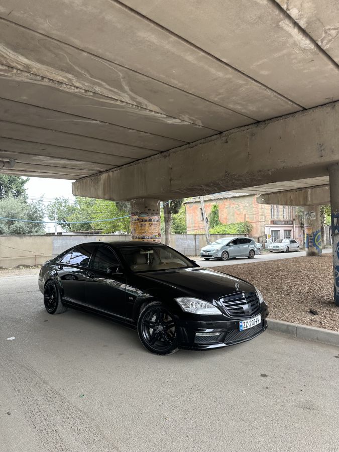 Mercedes-Benz S 600
