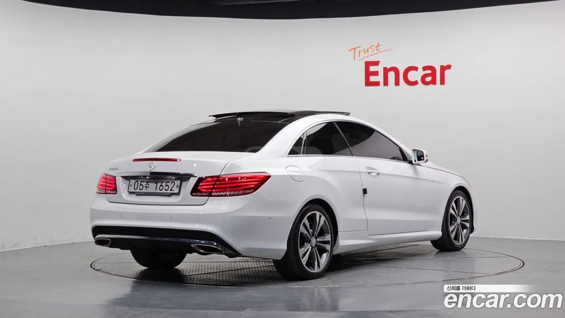 Mercedes-Benz E 63 AMG 2017 — photo 2