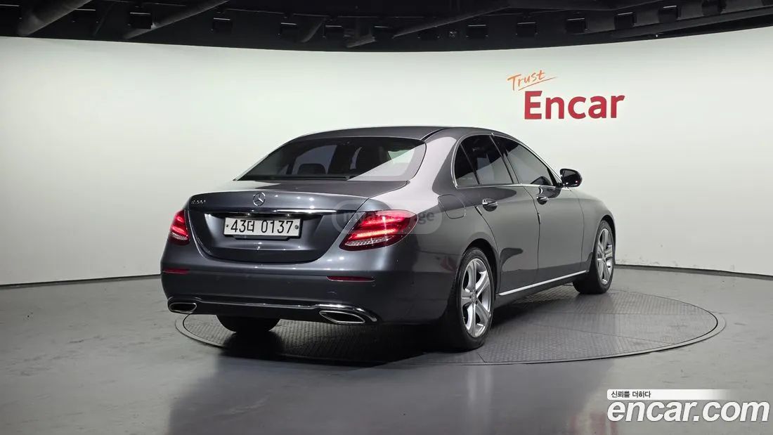 Mercedes-Benz E 63 AMG 2017 — photo 2