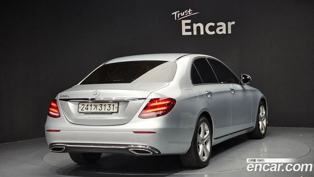Mercedes-Benz E 63 AMG 2017 — photo 2