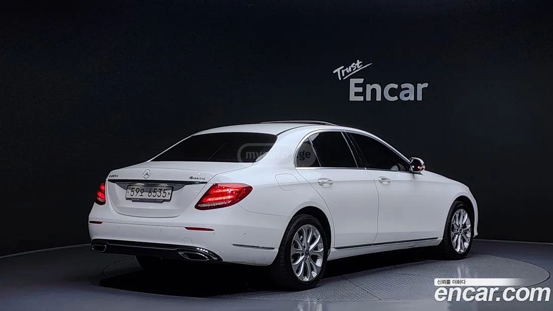 Mercedes-Benz E 63 AMG 2017 — photo 2