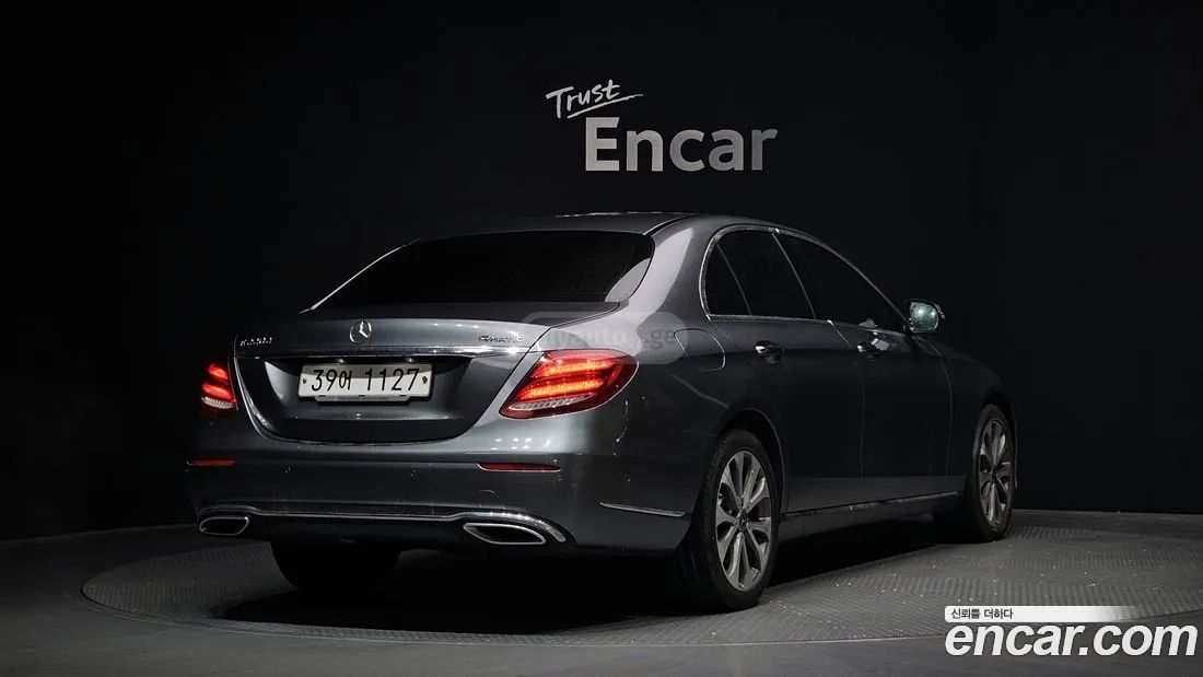 Mercedes-Benz E 63 AMG 2018 — photo 2