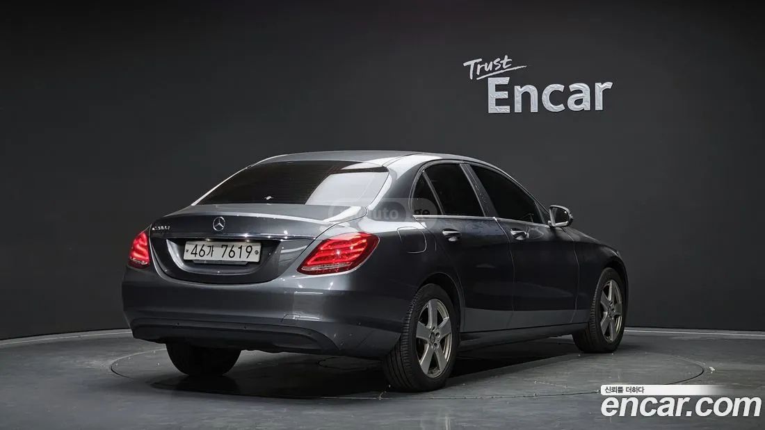 Mercedes-Benz C 63 AMG 2017 — photo 2