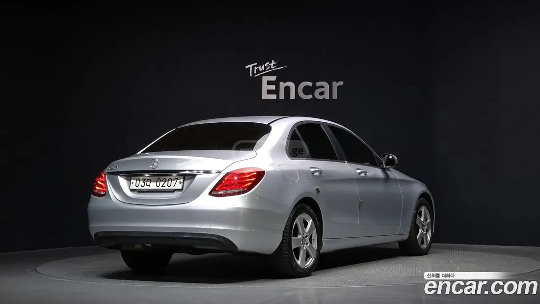 Mercedes-Benz C 63 AMG 2017 — photo 2