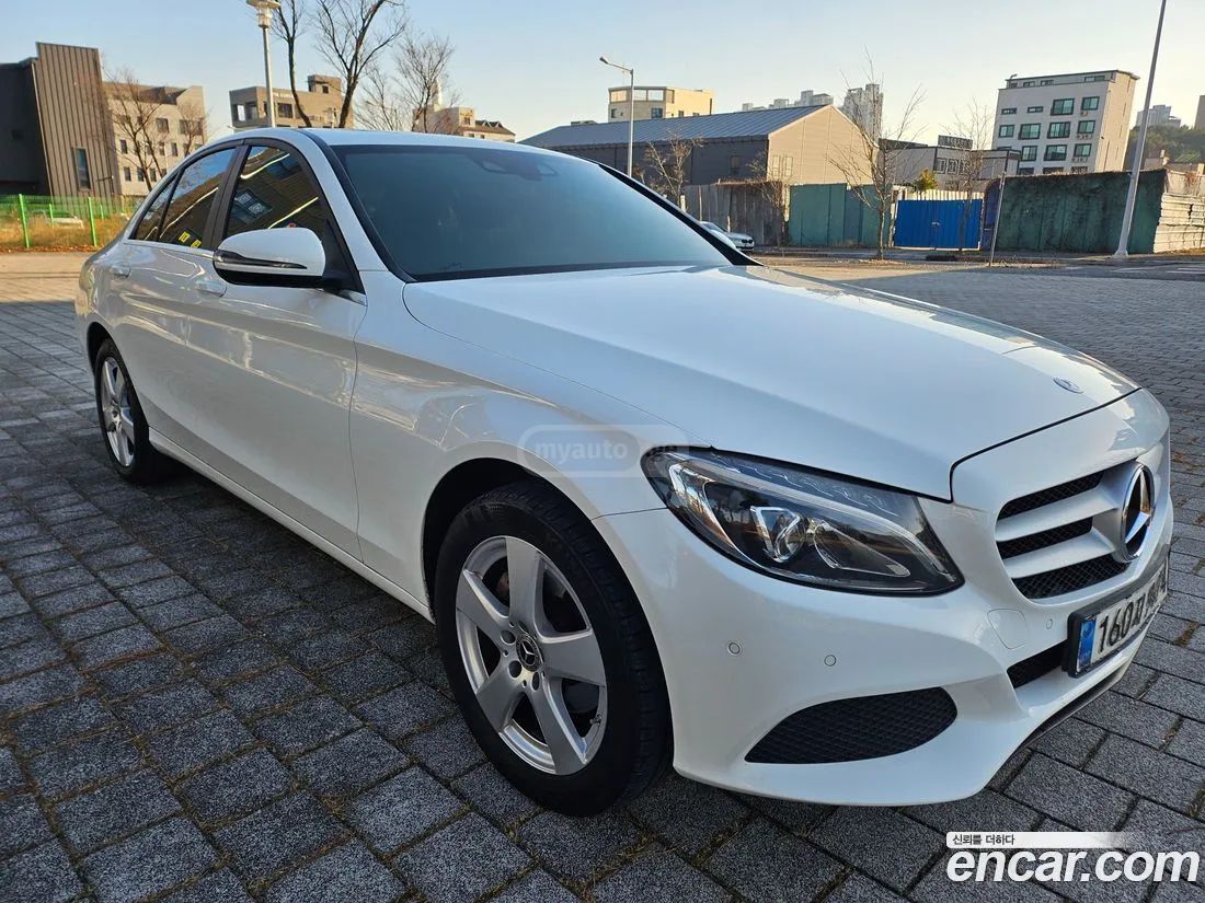 Mercedes-Benz C 63 AMG 2017 — photo 2