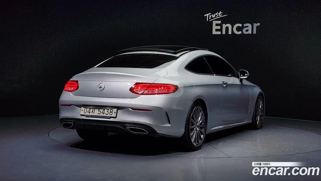 Mercedes-Benz C 63 AMG 2017 — photo 2