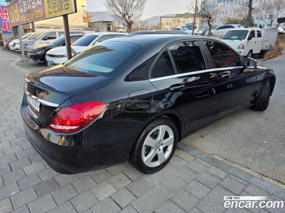 Mercedes-Benz C 63 AMG 2017 — photo 2