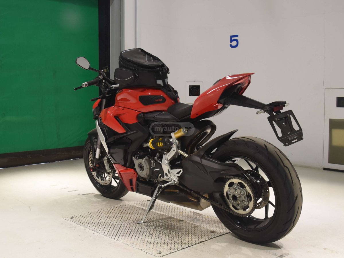 Ducati Streetfighter V2 2022 — photo 2