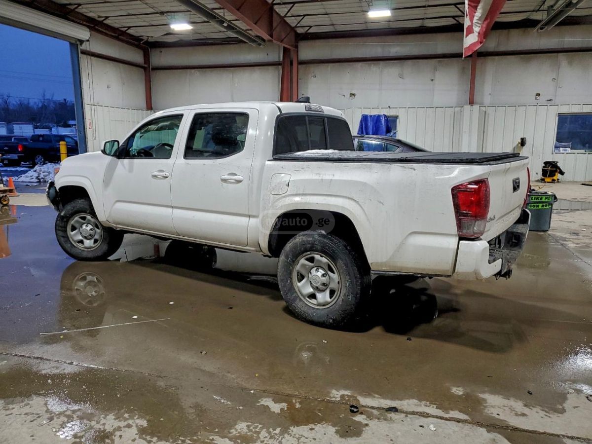 Toyota Tacoma 2022 — photo 2