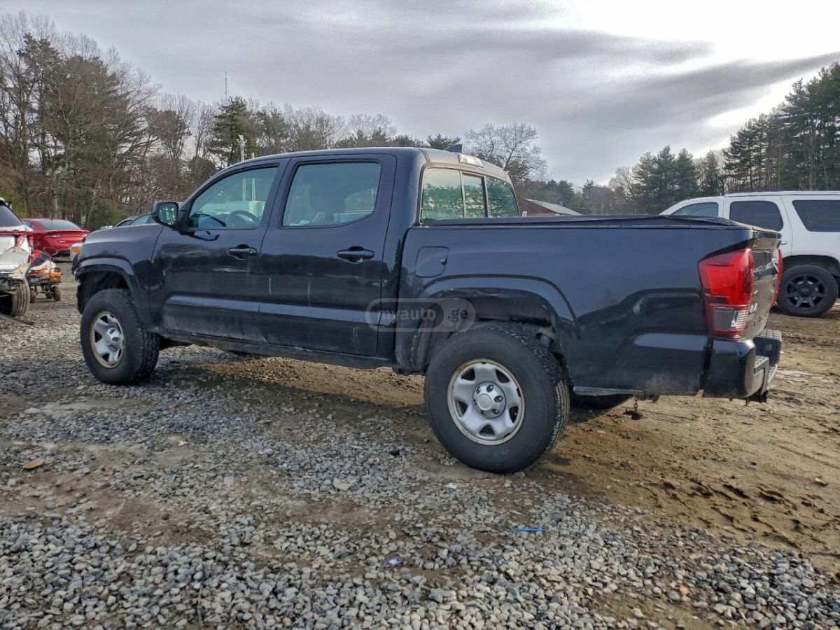 Toyota Tacoma 2018 — photo 2