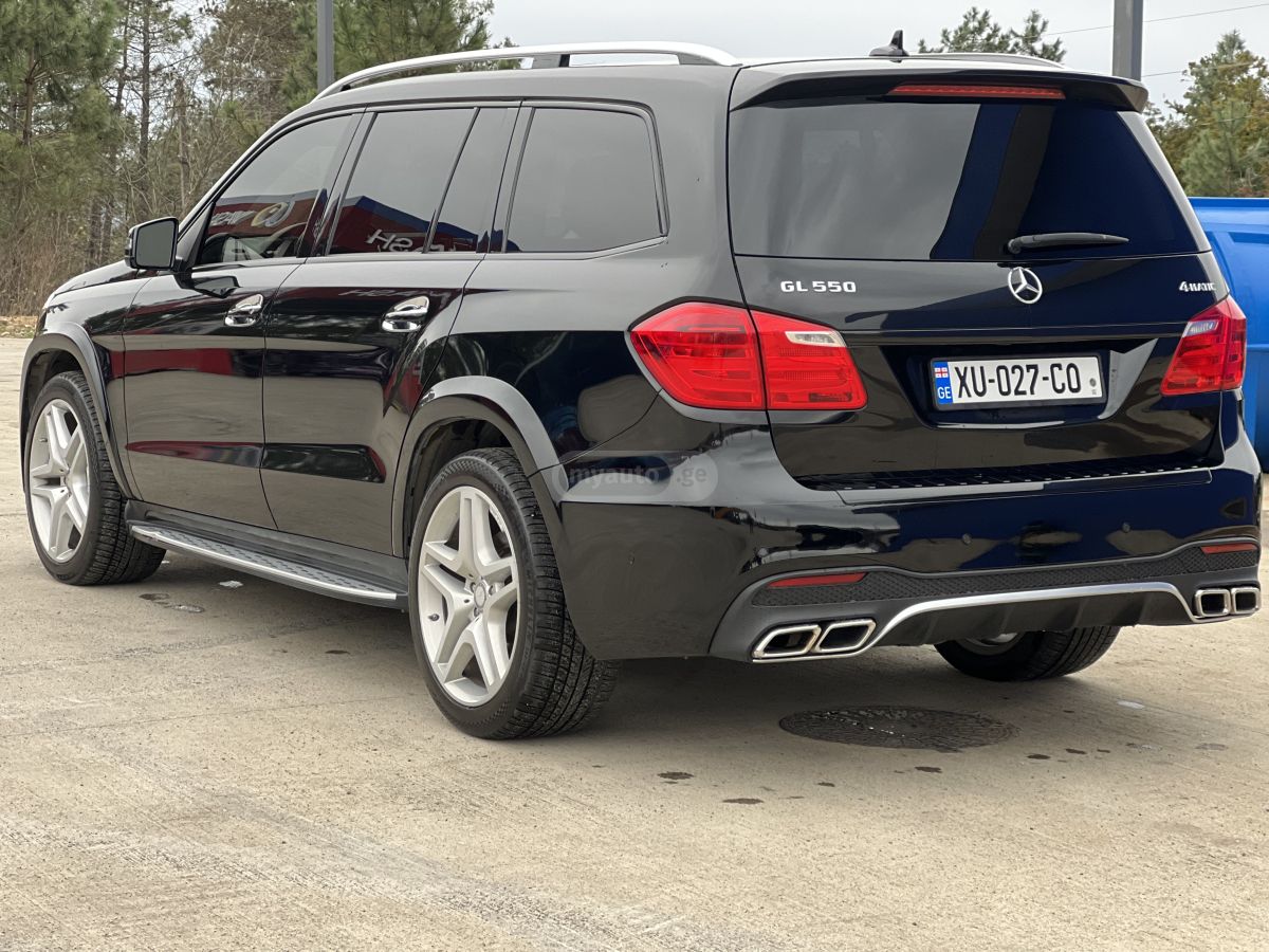 Mercedes-Benz GL 550 2015 — photo 2