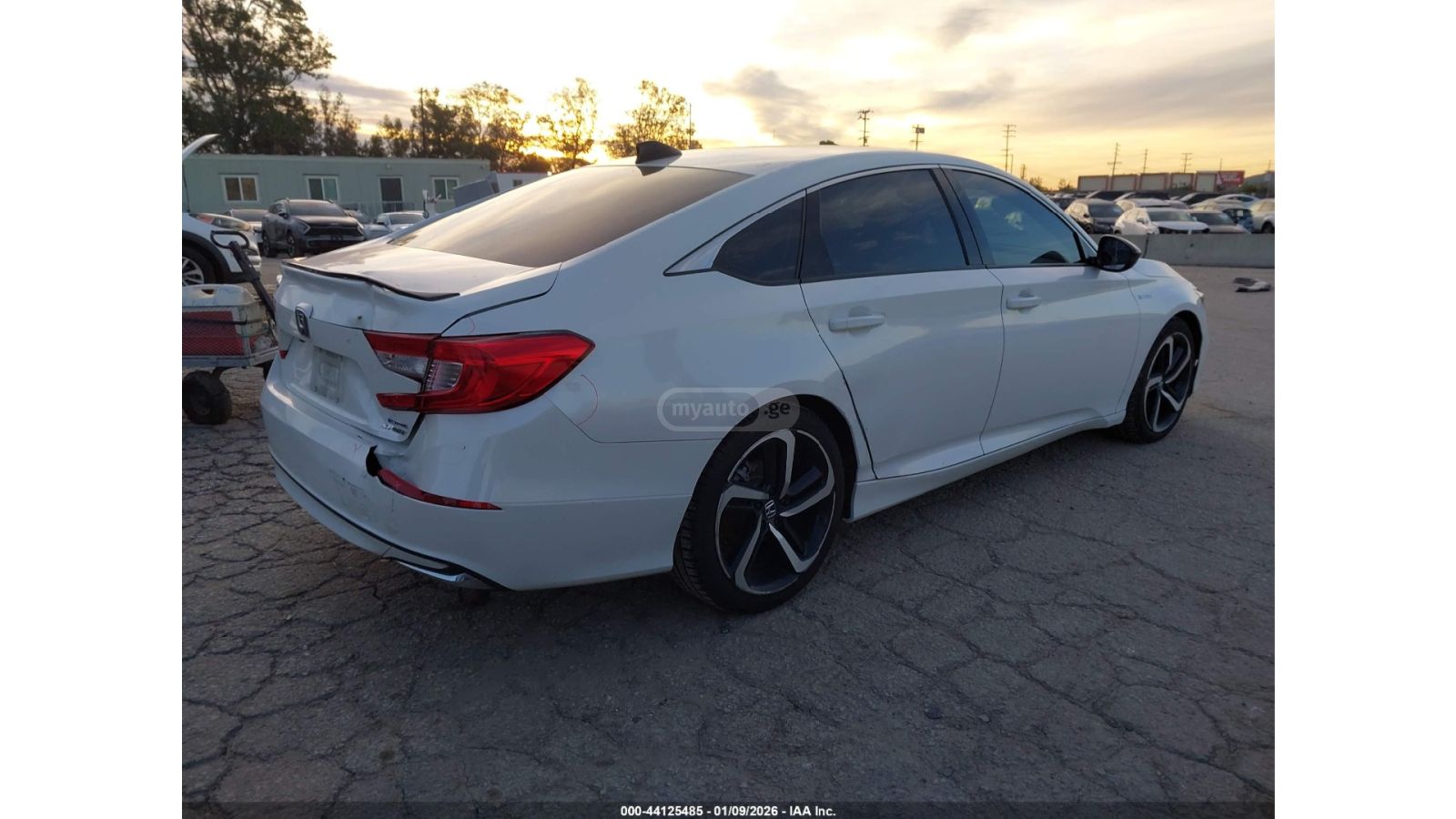 Honda Accord 2022 — photo 2