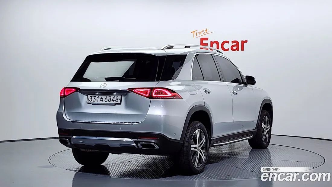 Mercedes-Benz GLE 63 AMG 2019 — photo 2