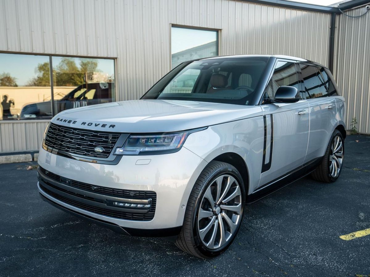 Land Rover Range Rover 2025 — photo 2